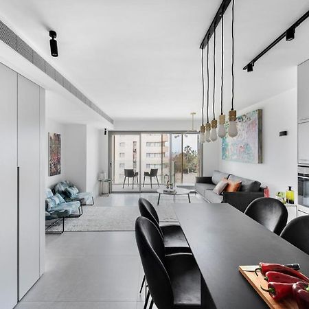 Yefet - By Beach Apartments Tlv Тел Авив Екстериор снимка